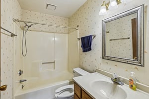 N Sunnyvale Ln C-S1706-014.jpg