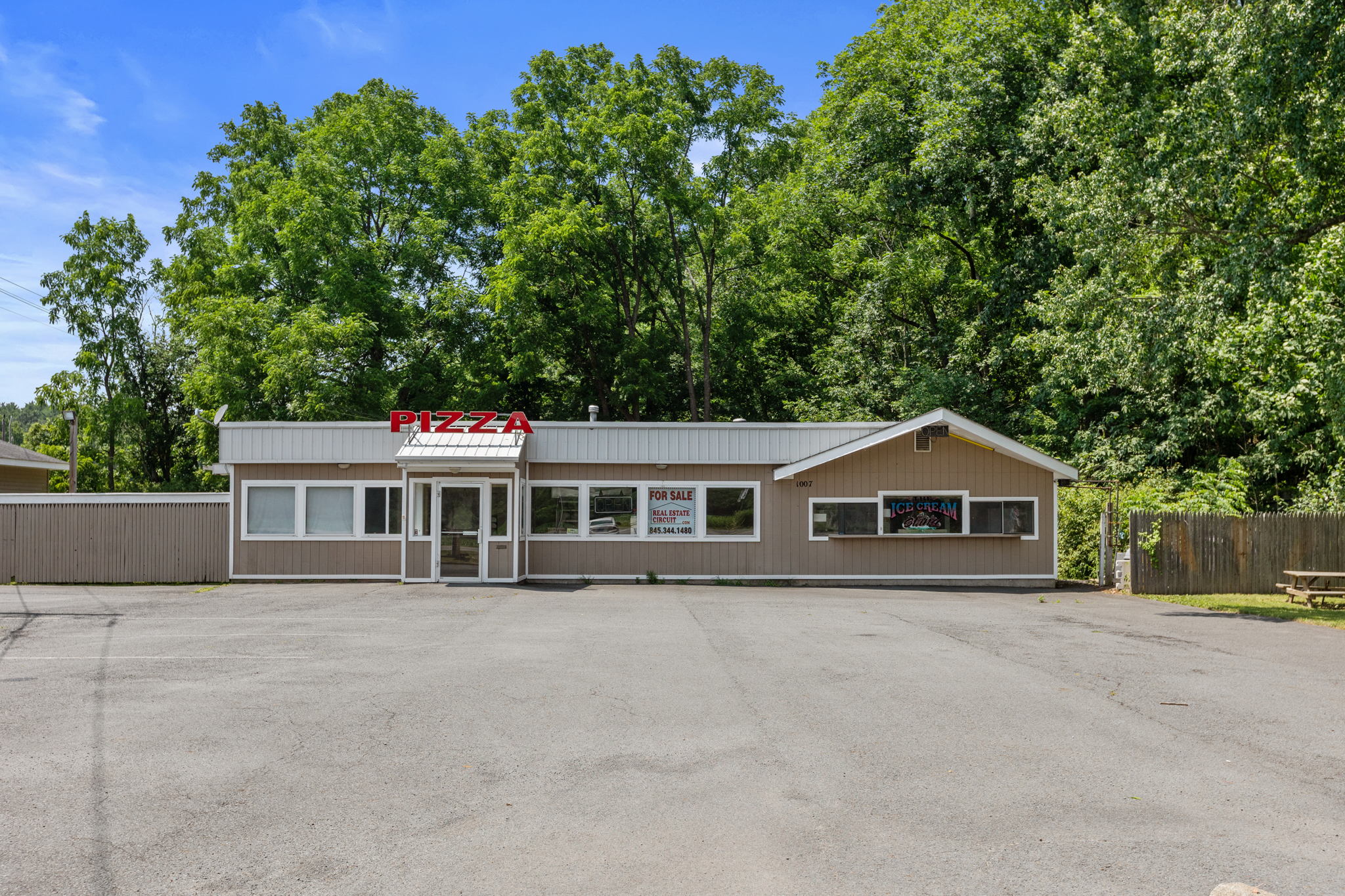 1007 US209, Cuddebackville, NY 12729 Real Estate Media Co