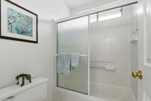 051_F8_1007 Vardin Terrace