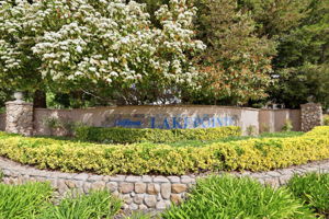 067_F8_1007 Vardin Terrace