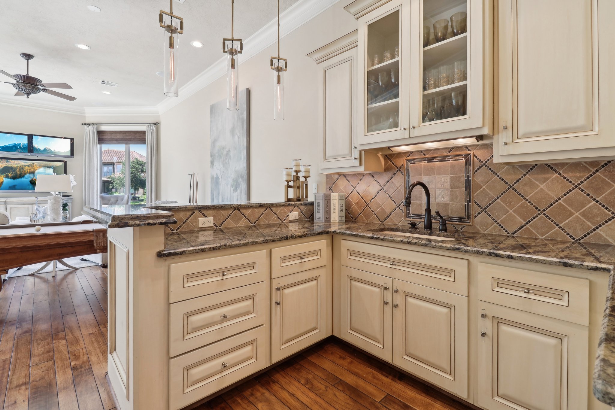 Wavecrest Ct-016.jpg