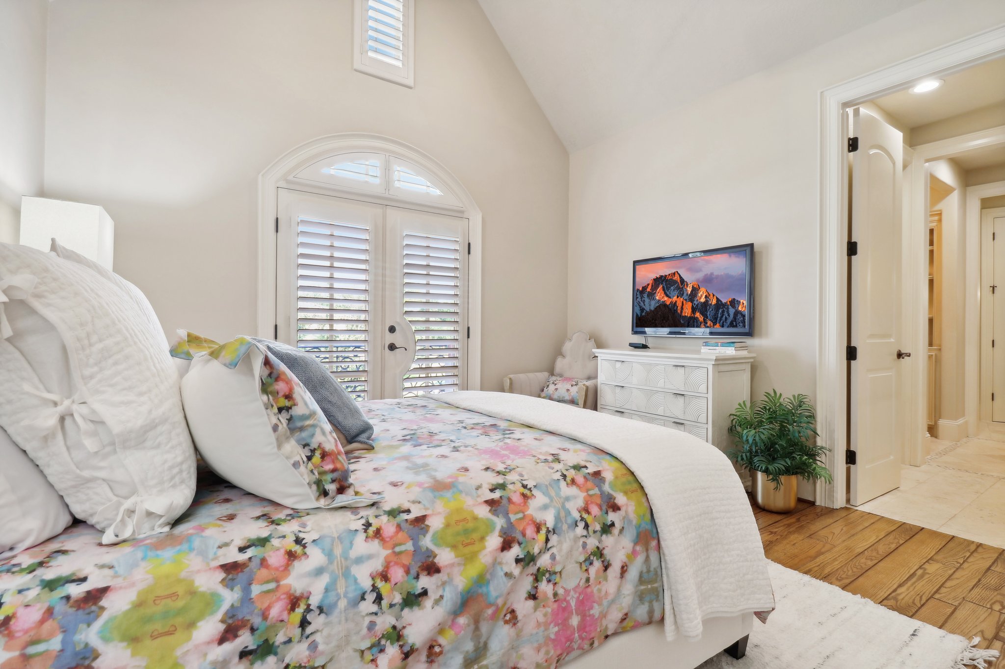 Wavecrest Ct-062.jpg