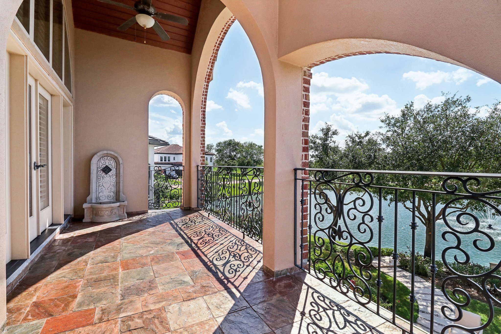 Wavecrest Ct-083.jpg