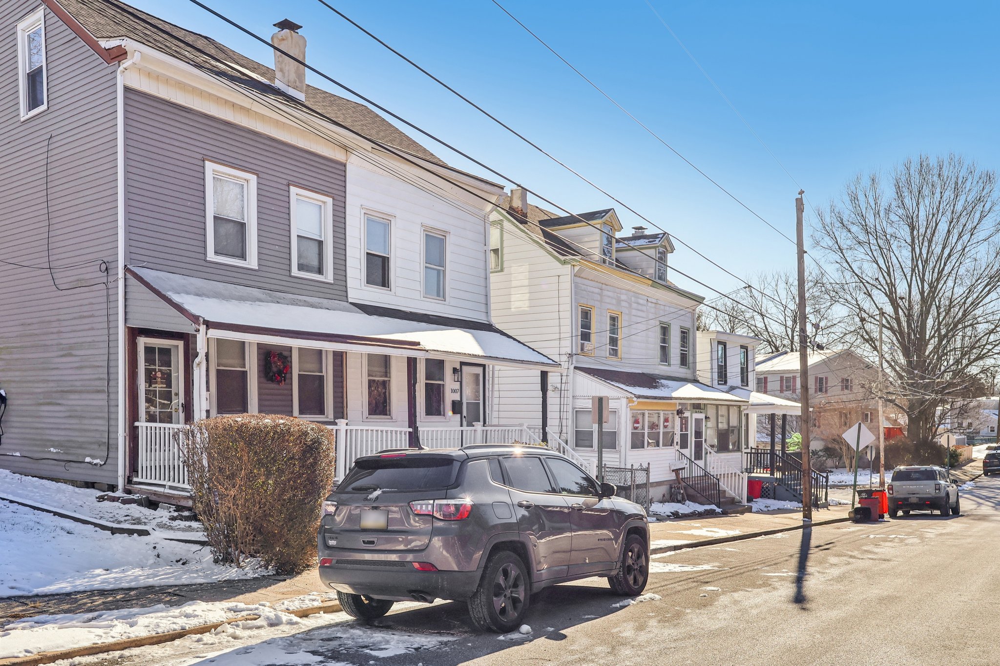 Woodside Ave-S2101-003.jpg