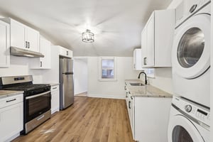 Woodside Ave-S2101-013.jpg