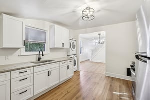 Woodside Ave-S2101-017.jpg