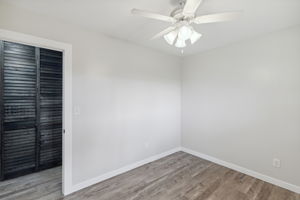 26_Interior