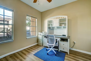 Bedroom/Office