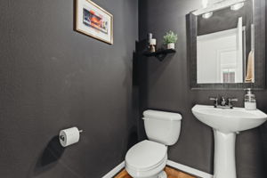  Photo 40