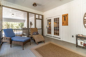 Screened-in Porch