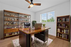 DSC09023 virtually staged.jpeg