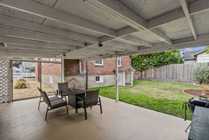  Photo 42