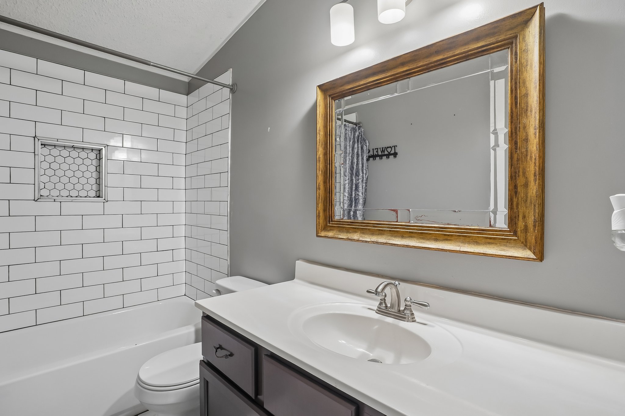 Hopewood Ln-S2407-025.jpg