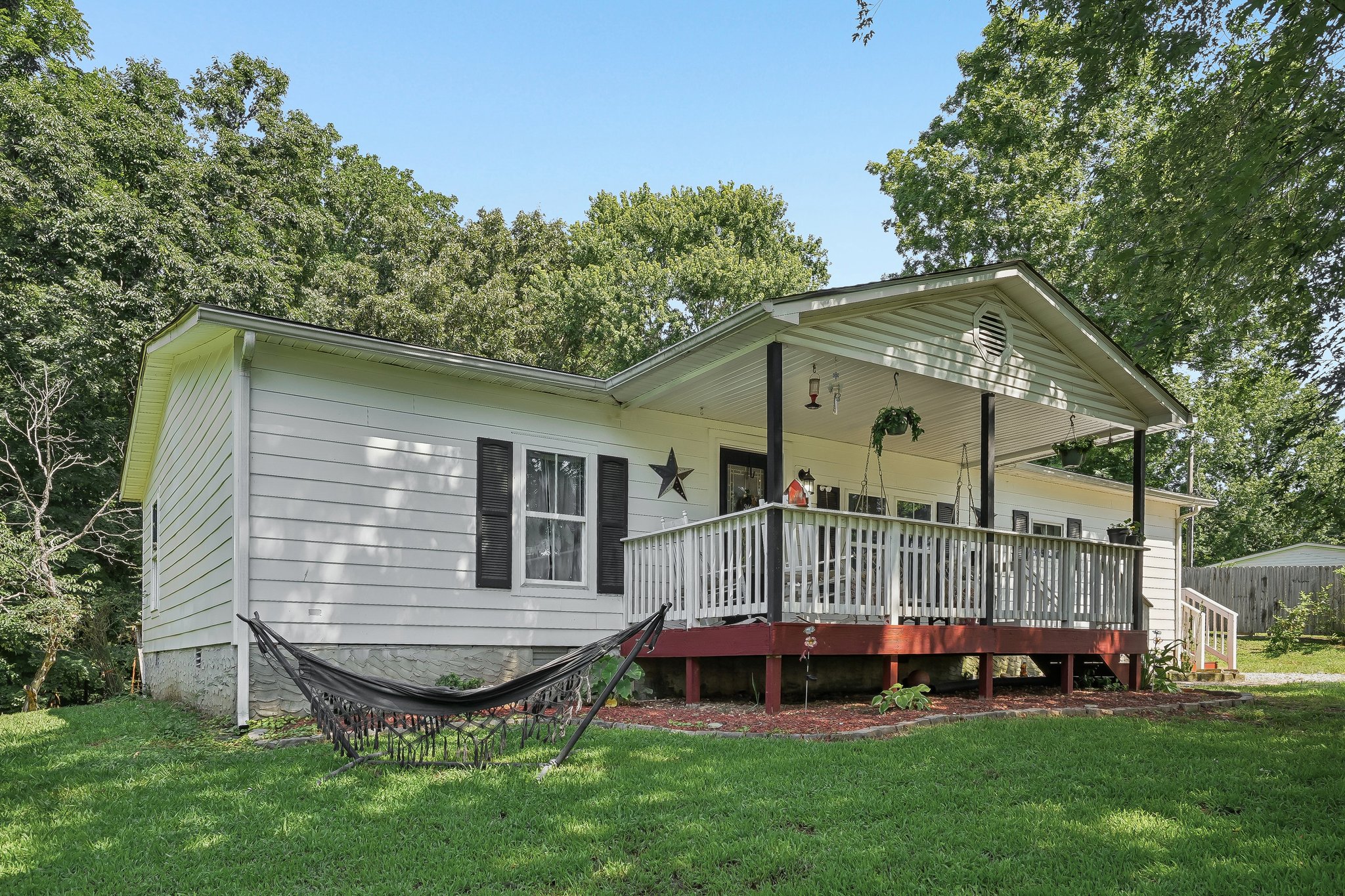 Hopewood Ln-S2407-031.jpg