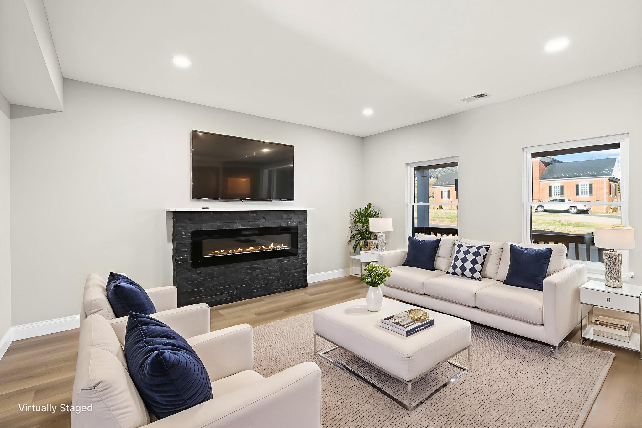 6K1A3142a virtually staged.jpeg