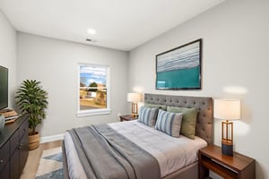 6K1A3288 virtually staged.jpeg