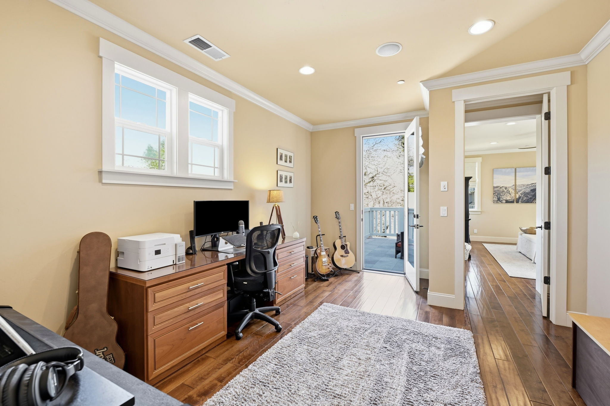 Office/music room off primary bedroom