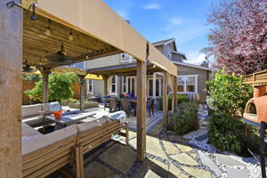 Elegant back yard with pizza oven!