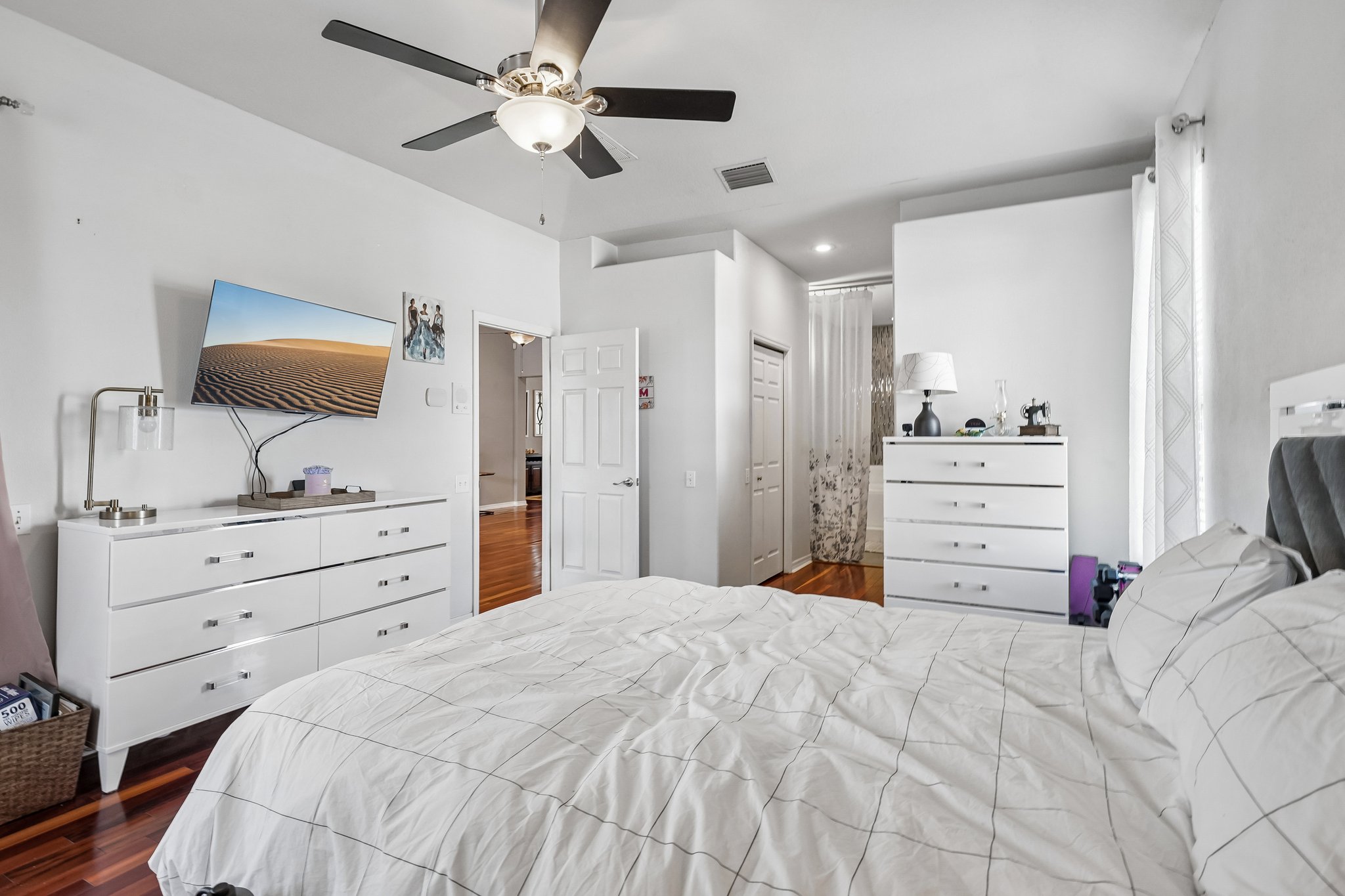 Robinwood Dr-S1206-037.jpg