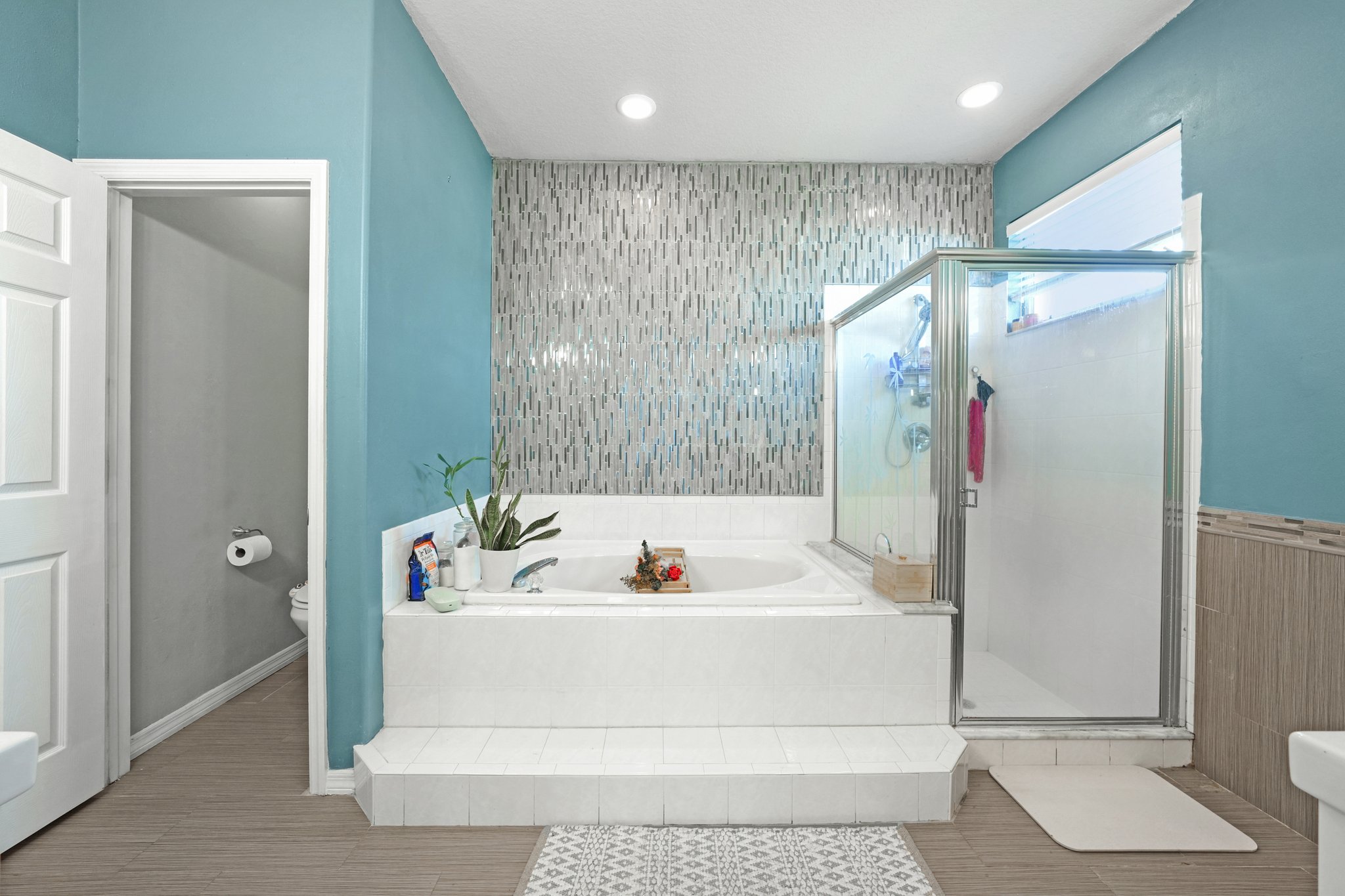 Robinwood Dr-S1206-039.jpg