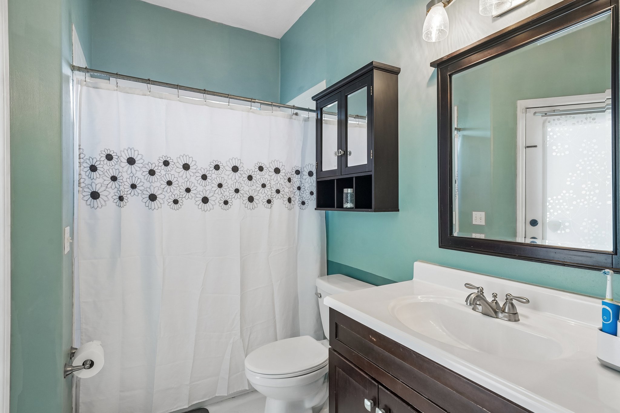 Robinwood Dr-S1206-054.jpg