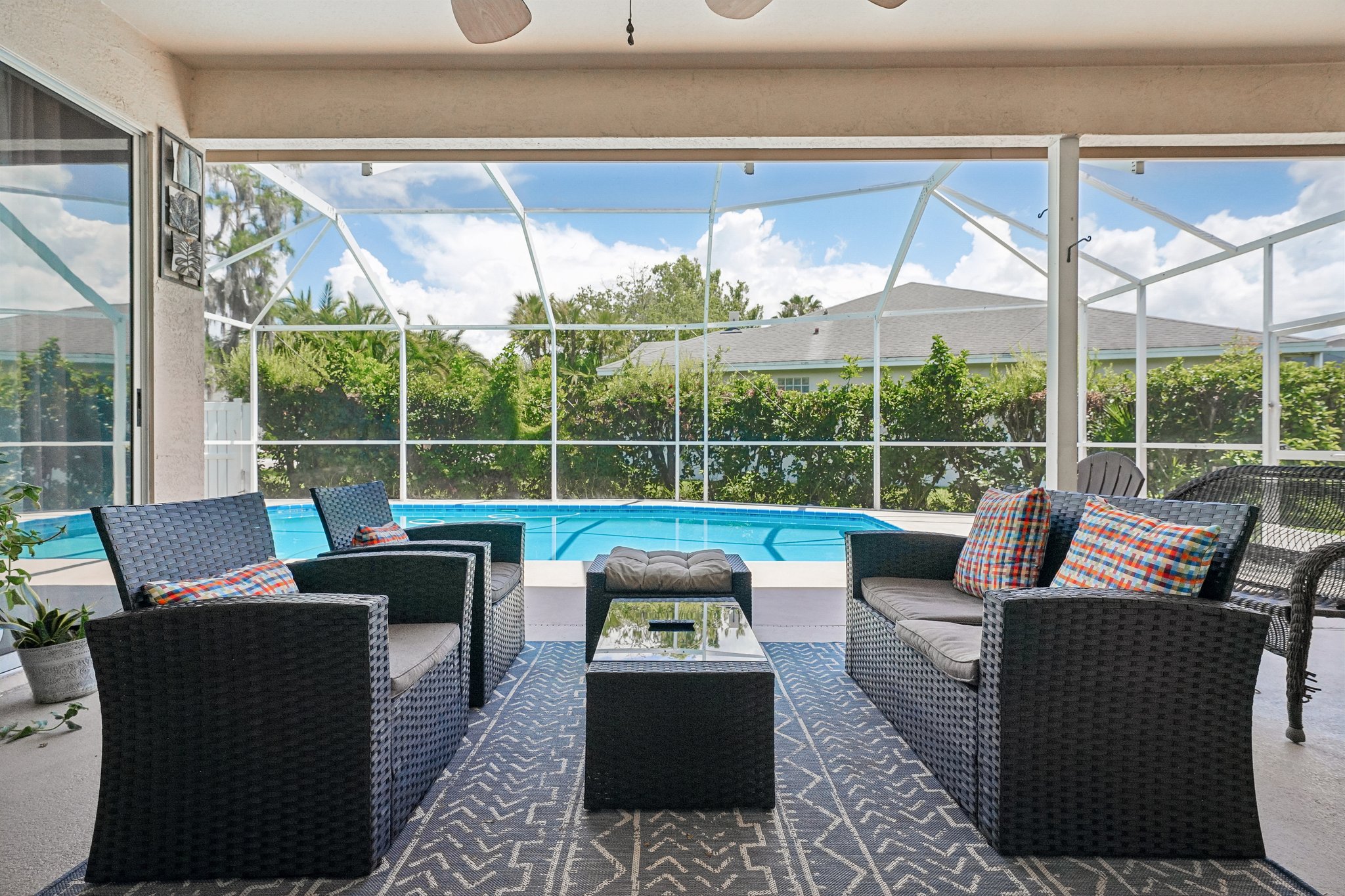 Robinwood Dr-S1206-058.jpg