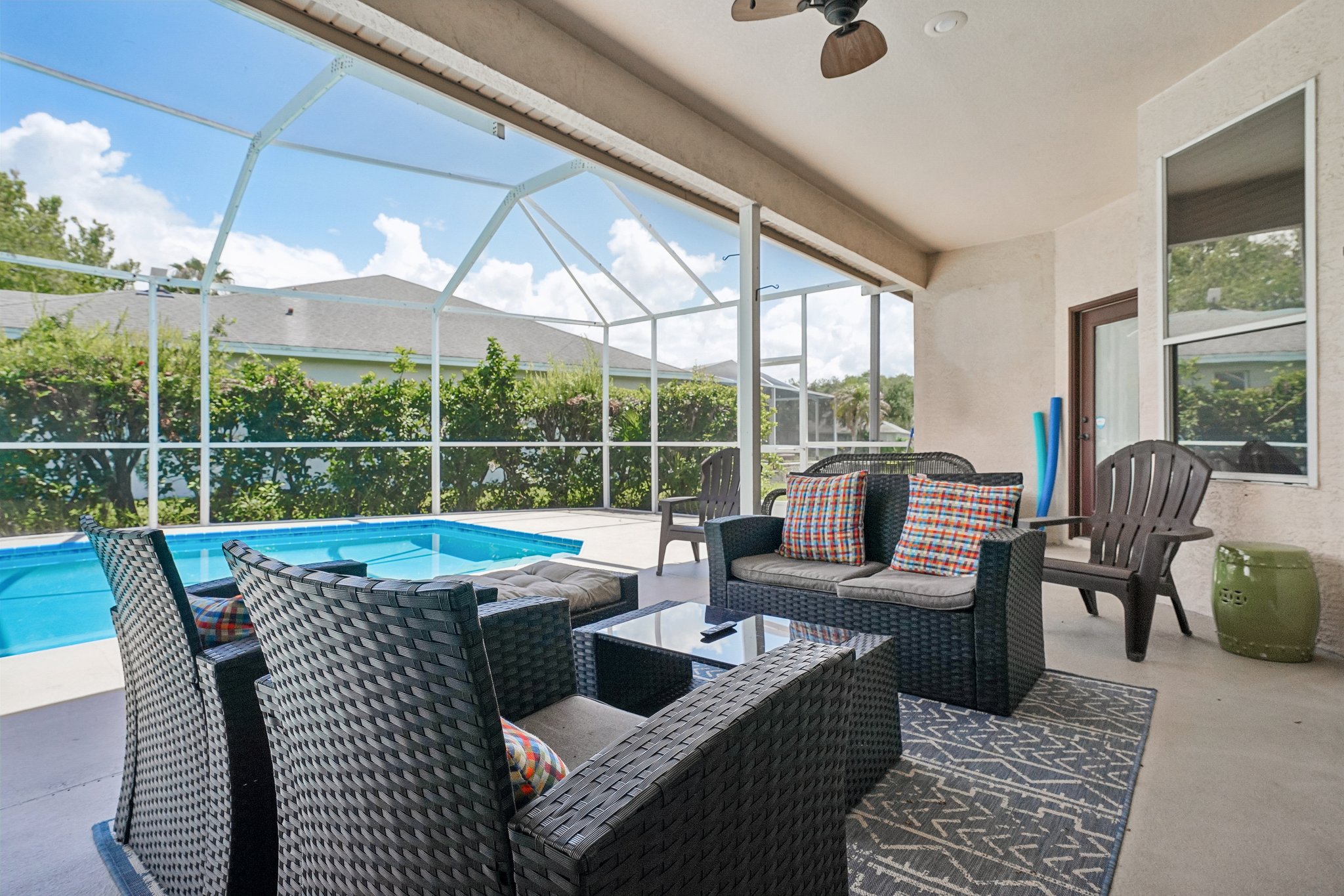 Robinwood Dr-S1206-059.jpg