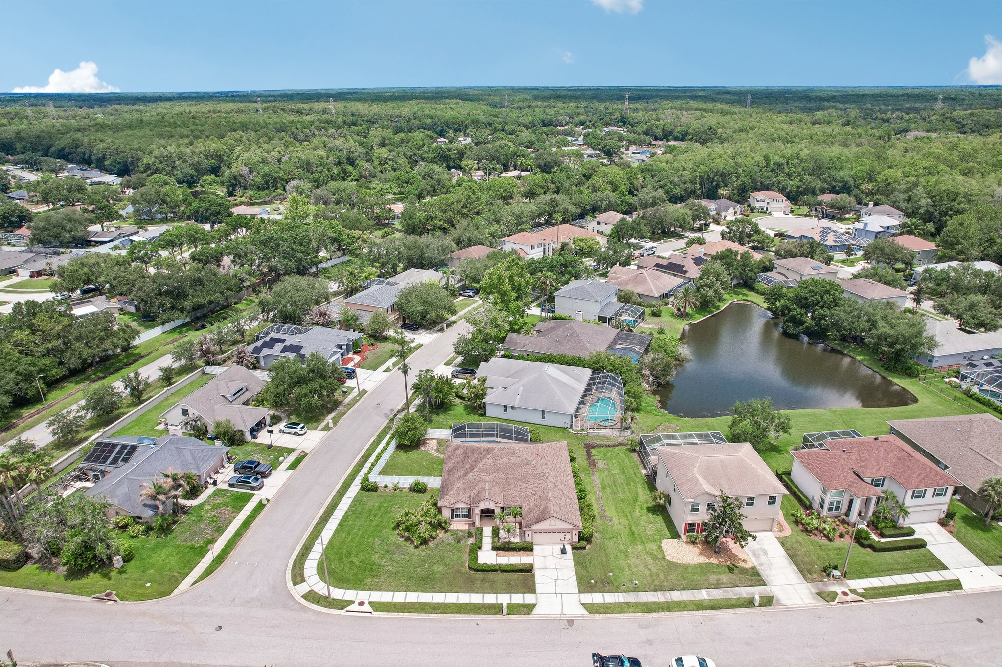 Robinwood Dr-S1206-076.jpg