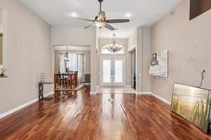 Robinwood Dr-S1206-010.jpg