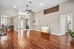 Robinwood Dr-S1206-012.jpg