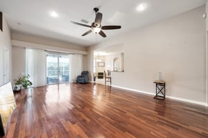 Robinwood Dr-S1206-013.jpg