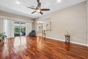 Robinwood Dr-S1206-016.jpg