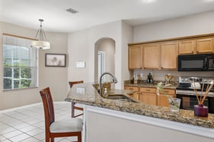 Robinwood Dr-S1206-020.jpg