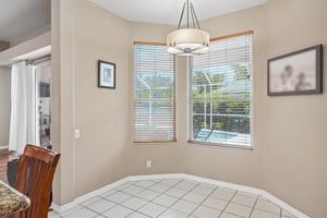 Robinwood Dr-S1206-032.jpg
