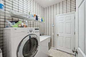 Robinwood Dr-S1206-046.jpg