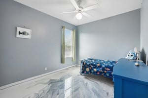 Robinwood Dr-S1206-050.jpg