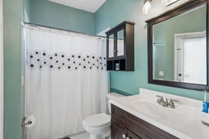 Robinwood Dr-S1206-054.jpg
