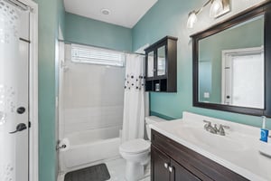 Robinwood Dr-S1206-056.jpg