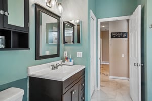 Robinwood Dr-S1206-057.jpg