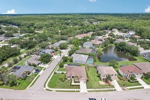 Robinwood Dr-S1206-076.jpg