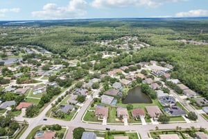 Robinwood Dr-S1206-077.jpg