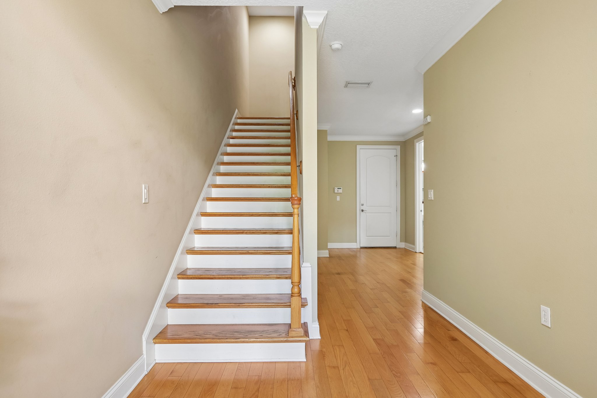 S Moody Ave 3-S0509-015.jpg