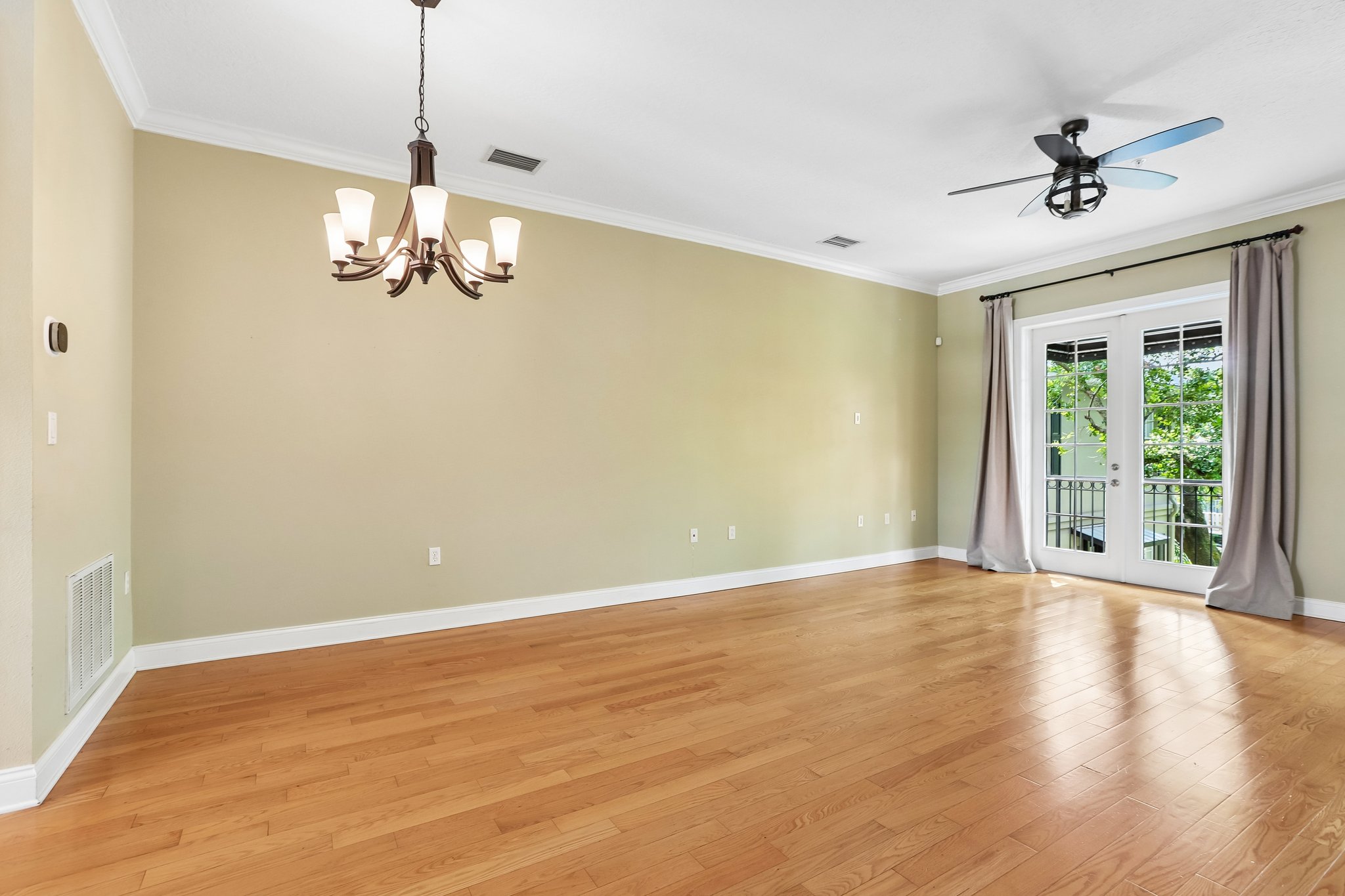 S Moody Ave 3-S0509-022.jpg