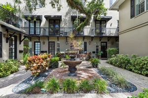 S Moody Ave 3-S0509-012.jpg