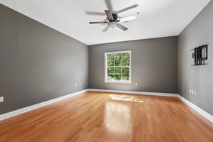 S Moody Ave 3-S0509-036.jpg