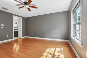 S Moody Ave 3-S0509-039.jpg