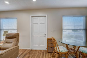 Warwick Ct-006
