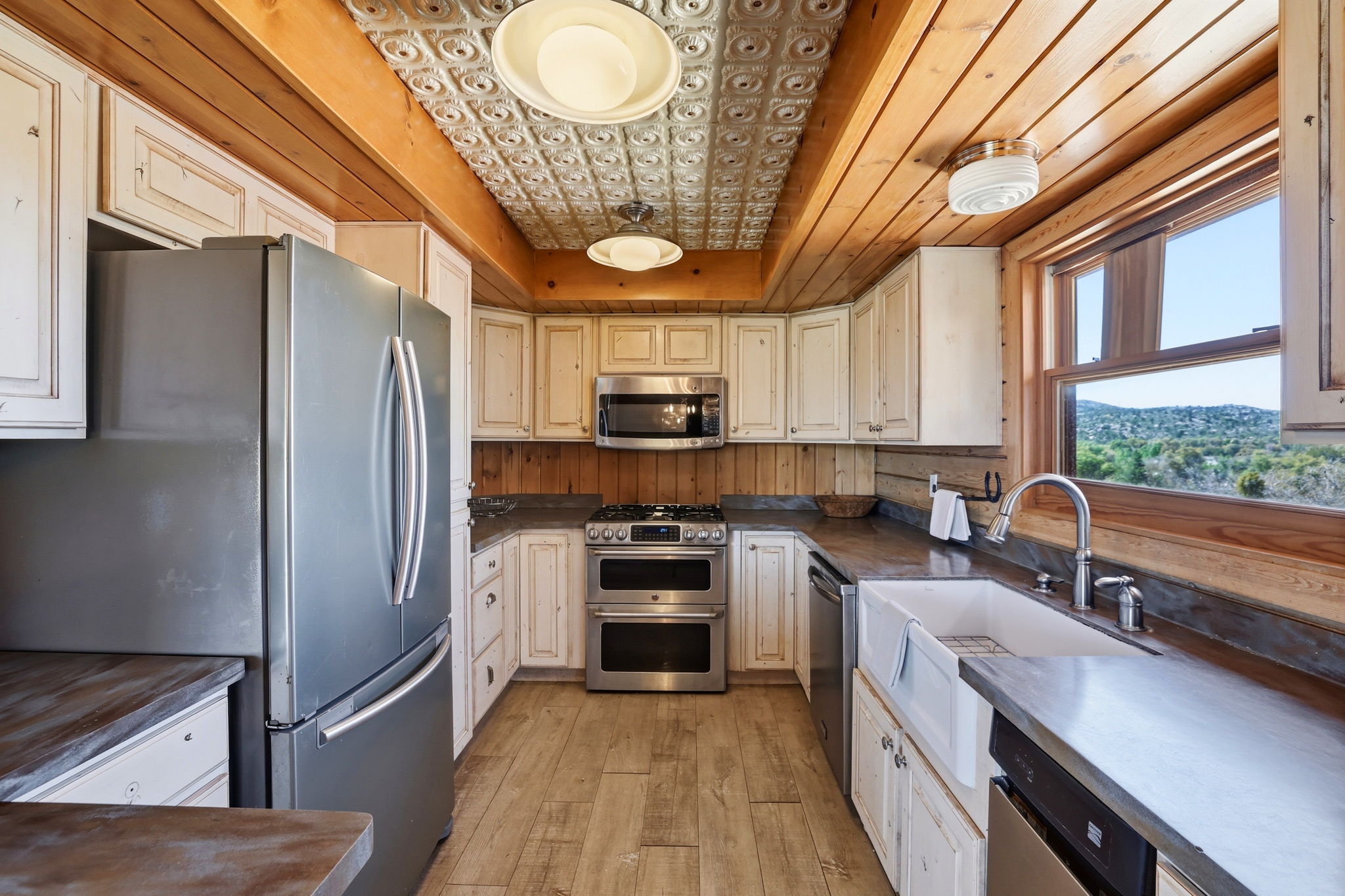Kitchen 3