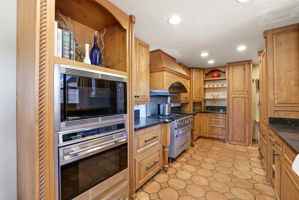 Kitchen 3