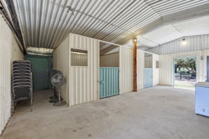 Barn 4